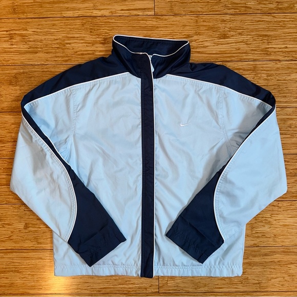 Women’s Nike Light Blue Jacket Size Medium - Picture 2 of 10